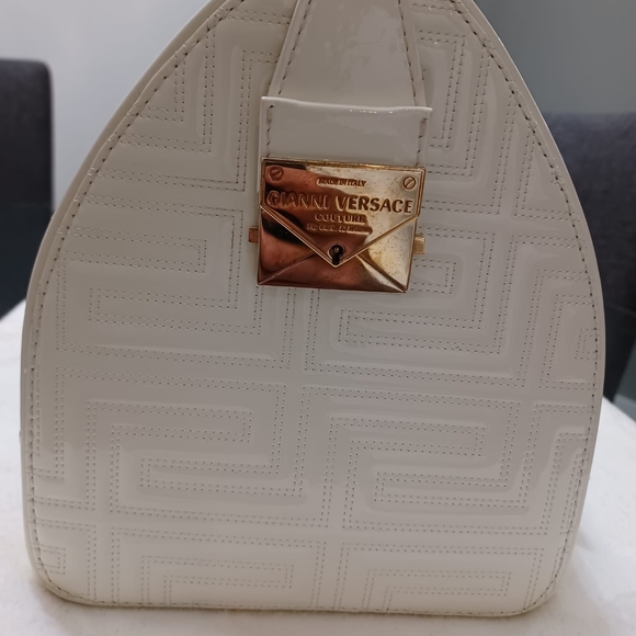 Gianni Versace White Quilted Patent Bag "Snap Out of It" Bag - Picture 3 of 13